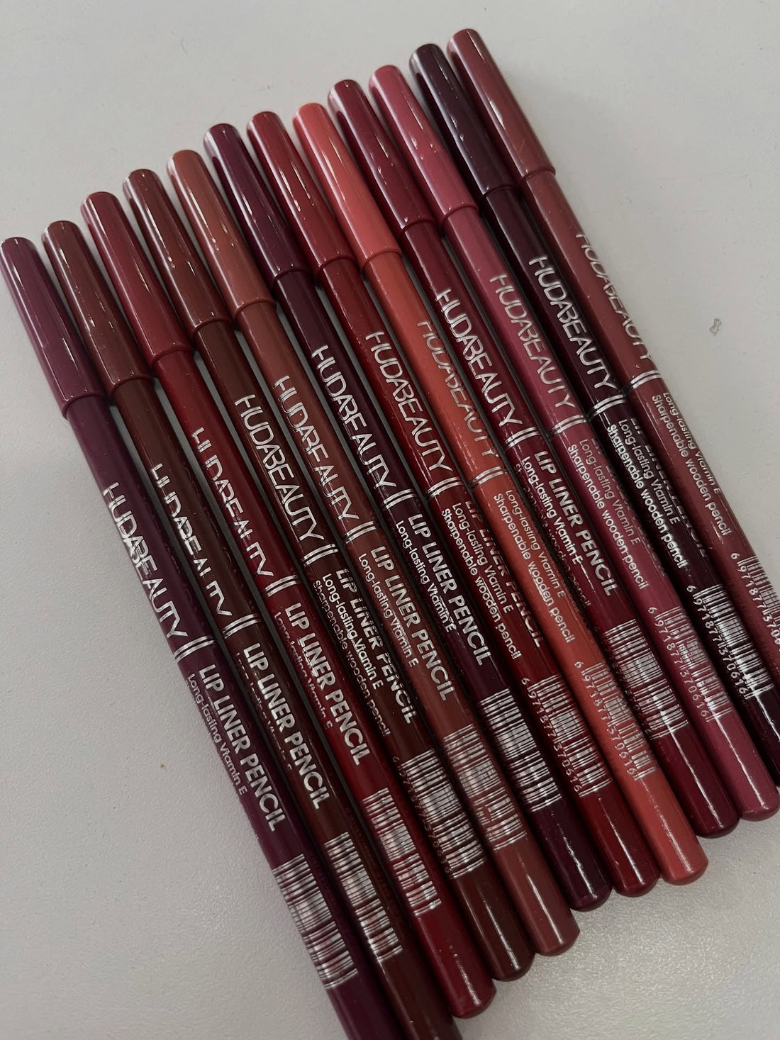 HandaBeauty Eye & Lip Pencils Set – 12 Matte Shades for Eyes & Lips