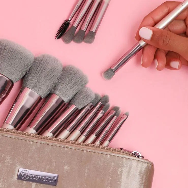 BH Cosmetics Lavish Elegance 15-Piece Brush Set with Cosmetic Bag – Professional Makeup Brushes